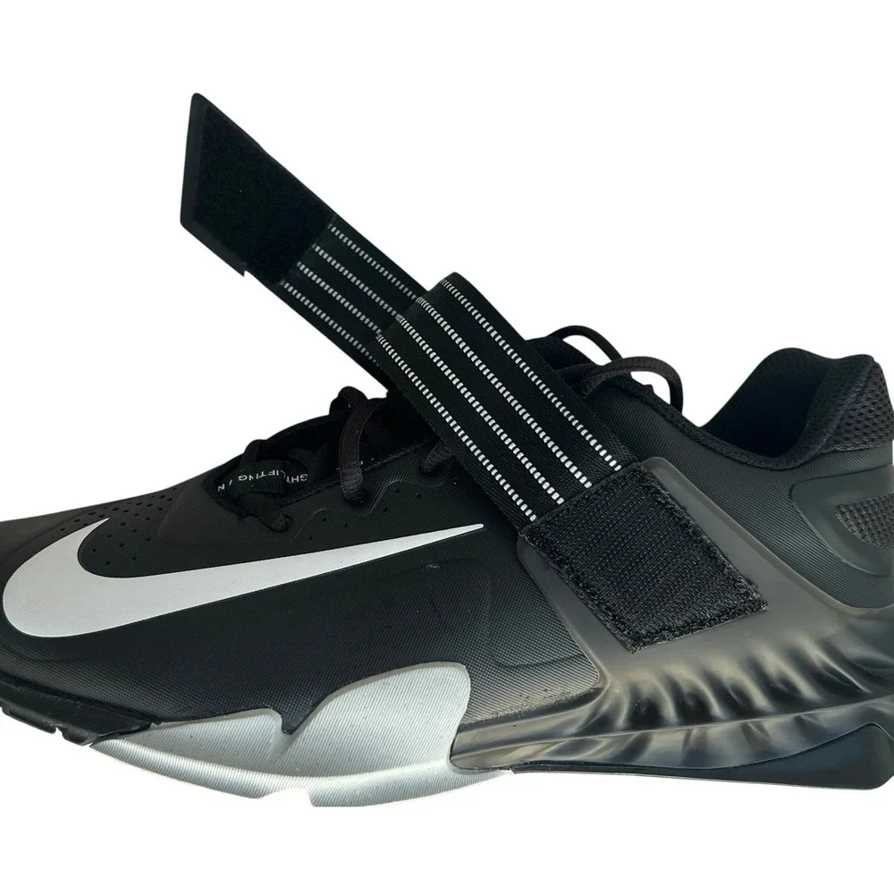 Nike savaleos black